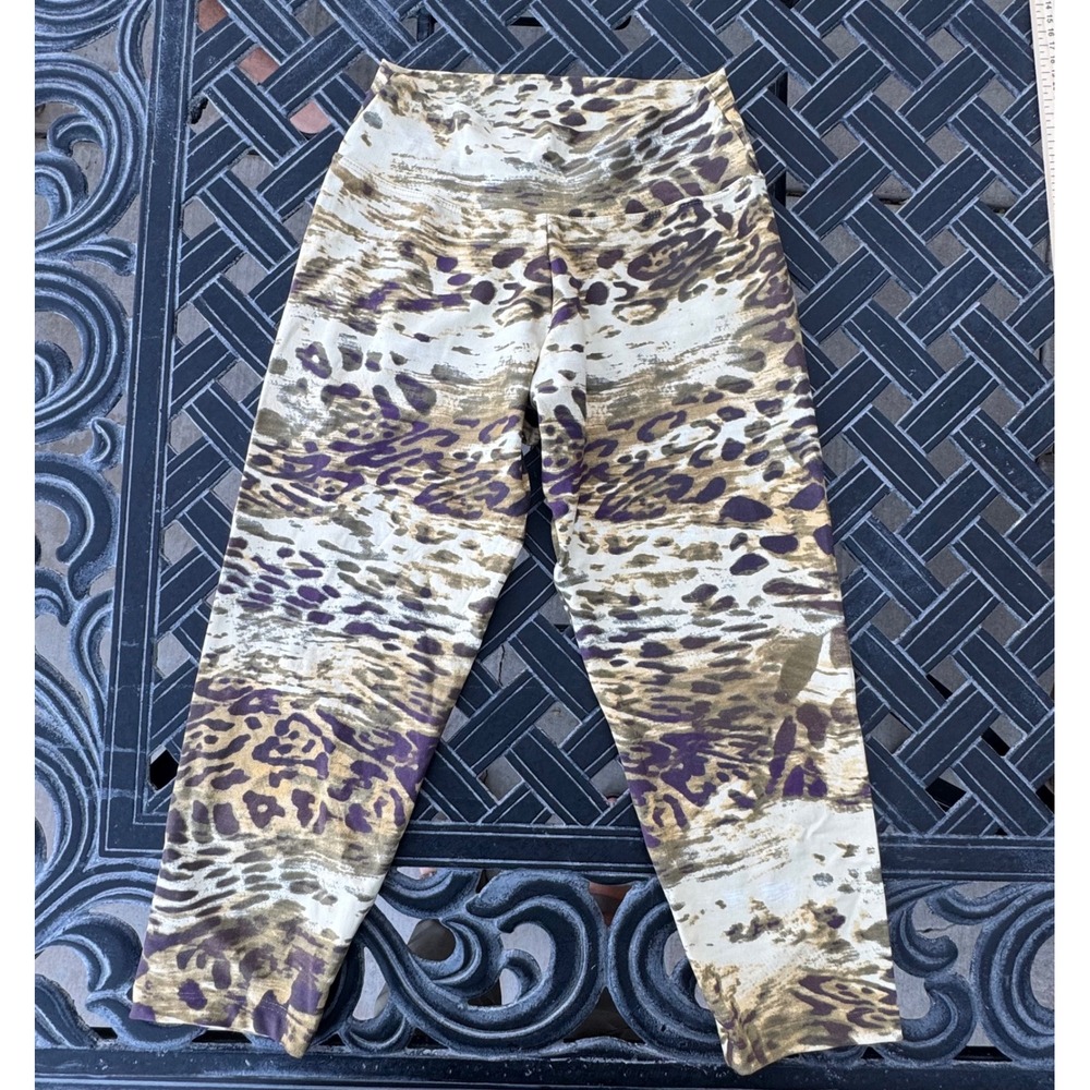 Liquido Active Leopard Print Yoga Leggings Purple Green Capri Medium
